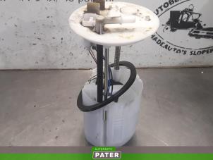 Gebruikte Benzinepomp Mitsubishi Outlander (GF/GG) 2.0 16V PHEV 4x4 Prijs € 42,00 Margeregeling aangeboden door Autoparts Pater