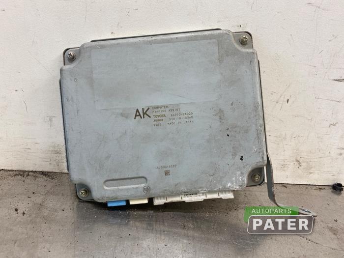 Gebruikte PDC Module Lexus CT 200h 1.8 16V Prijs € 42,00 Margeregeling aangeboden door Autoparts Pater