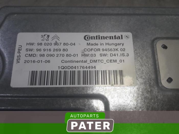 Adblue Computer van een Peugeot 5008 I (0A/0E) 2.0 BlueHDi 150 16V 2016