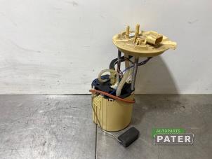 Gebruikte Tank element Pomp Opel Astra K Sports Tourer 1.6 CDTI 136 16V Prijs € 52,50 Margeregeling aangeboden door Autoparts Pater