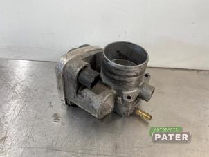 Gebruikte Gasklephuis Renault Megane II (BM/CM) 2.0 16V Prijs € 31,50 Margeregeling aangeboden door Autoparts Pater