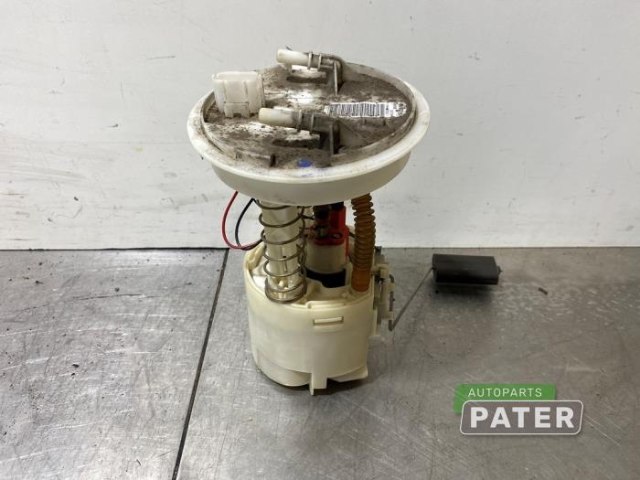 Gebruikte Tank element Pomp Ford Fiesta 5 (JD/JH) 1.25 16V Prijs € 21,00 Margeregeling aangeboden door Autoparts Pater