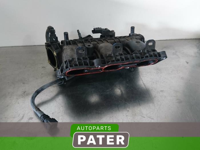 Gebruikte Inlaatspruitstuk Peugeot 308 (L3/L8/LB/LH/LP) 1.2 12V e-THP PureTech 130 Prijs € 68,25 Margeregeling aangeboden door Autoparts Pater
