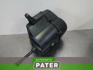 Gebruikte Luchtfilterhuis Volkswagen Polo V (6R) 1.4 16V Prijs € 21,00 Margeregeling aangeboden door Autoparts Pater