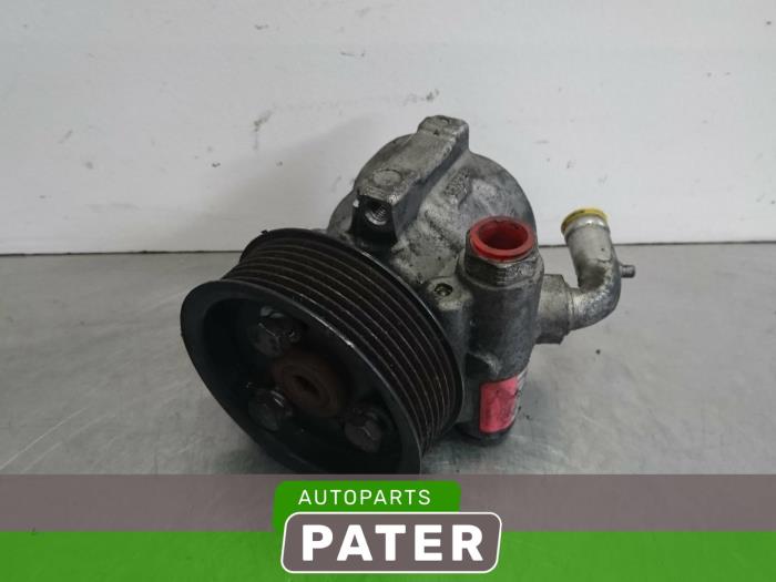 Gebruikte Servopomp Iveco New Daily IV 29L12V, 29L12V/P Prijs € 31,76 Inclusief btw aangeboden door Autoparts Pater