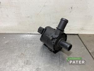 Gebruikte Extra waterpomp Renault Trafic (1FL/2FL/3FL/4FL) 1.6 dCi 125 Twin Turbo Prijs € 38,12 Inclusief btw aangeboden door Autoparts Pater