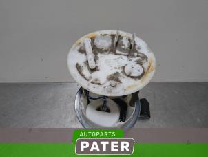 Gebruikte Benzinepomp Mitsubishi Outlander (GF/GG) 2.0 16V PHEV 4x4 Prijs € 42,00 Margeregeling aangeboden door Autoparts Pater