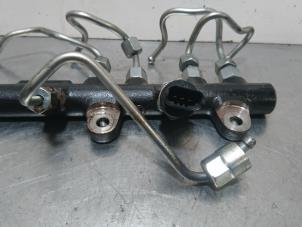 Gebruikte Common rail (Injectie) Renault Clio IV (5R) 1.5 Energy dCi 90 FAP Prijs € 63,00 Margeregeling aangeboden door Autoparts Pater