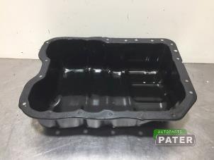 Gebruikte Carterpan Mitsubishi Outlander (GF/GG) 2.0 16V PHEV 4x4 Prijs € 78,75 Margeregeling aangeboden door Autoparts Pater