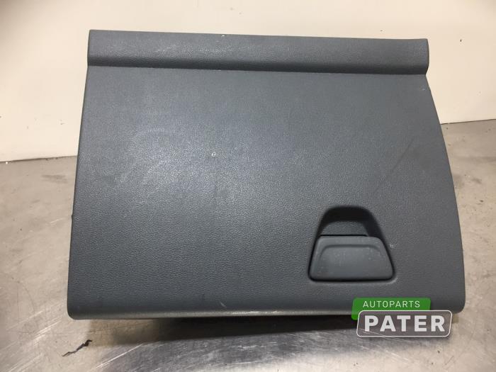 Gebruikte Dashboardkastje Ford C-Max (DXA) 1.6 Ti-VCT 16V Prijs € 26,25 Margeregeling aangeboden door Autoparts Pater