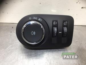 Gebruikte Licht Schakelaar Opel Adam 1.0 Ecotec 12V SIDI Turbo Prijs € 21,00 Margeregeling aangeboden door Autoparts Pater