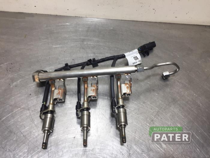 Gebruikte Injector brug Ford Focus 3 Wagon 1.0 Ti-VCT EcoBoost 12V 100 Prijs € 42,00 Margeregeling aangeboden door Autoparts Pater