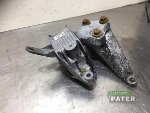 Gebruikte Motorsteun Opel Astra J Sports Tourer (PD8/PE8/PF8) 1.4 Turbo 16V Prijs € 36,75 Margeregeling aangeboden door Autoparts Pater