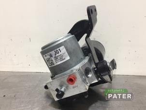 Gebruikte Rempomp Hyundai Ioniq EV Prijs € 420,00 Margeregeling aangeboden door Autoparts Pater