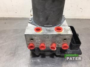 Gebruikte ABS Pomp Mercedes Sprinter 3t (906.71) 210 CDI 16V Prijs € 63,53 Inclusief btw aangeboden door Autoparts Pater