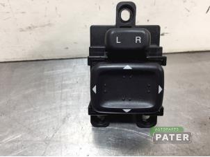 Gebruikte Schakelaar Spiegel Mazda 6 (GG12/82) 1.8i 16V Prijs € 21,00 Margeregeling aangeboden door Autoparts Pater