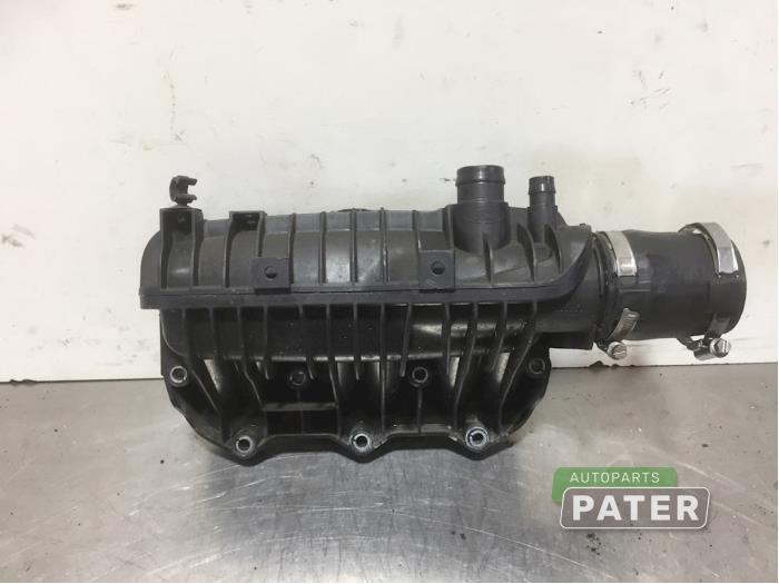 Gebruikte Spruitstuk Inlaat Ford Focus 3 Wagon 1.0 Ti-VCT EcoBoost 12V 125 Prijs € 52,50 Margeregeling aangeboden door Autoparts Pater