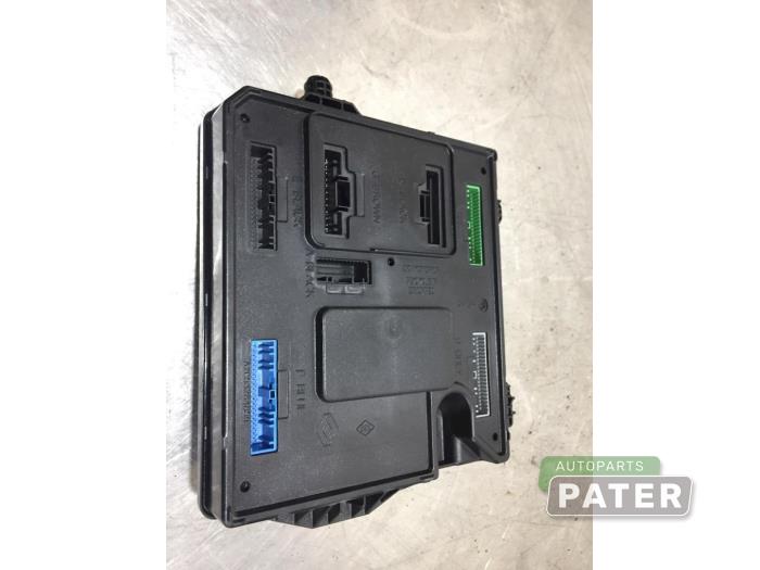 Gebruikte Module Bodycontrol Renault Megane III Grandtour (KZ) 1.5 dCi 110 Prijs € 94,50 Margeregeling aangeboden door Autoparts Pater
