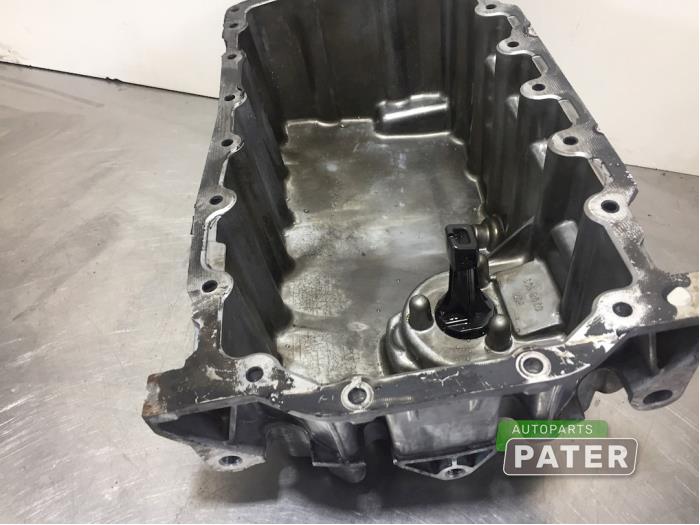 Gebruikte Carterpan Volkswagen Transporter/Caravelle T5 2.0 TDI DRF Prijs € 78,75 Margeregeling aangeboden door Autoparts Pater
