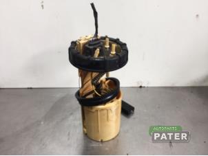 Gebruikte Tank element Pomp Volkswagen Caddy III (2KA,2KH,2CA,2CH) 1.6 TDI 16V Prijs € 44,47 Inclusief btw aangeboden door Autoparts Pater