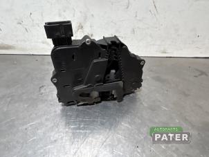 Gebruikte Portierslot Mechaniek 2Deurs links Fiat Ducato (250) 2.2 D 100 Multijet Euro 4 Prijs € 25,41 Inclusief btw aangeboden door Autoparts Pater