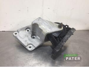 Gebruikte Motorsteun Hyundai Ioniq EV Prijs € 21,00 Margeregeling aangeboden door Autoparts Pater