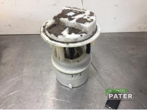 Gebruikte Benzinepomp Peugeot 206 (2A/C/H/J/S) 1.4 XR,XS,XT,Gentry Prijs € 15,75 Margeregeling aangeboden door Autoparts Pater