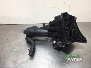 Gebruikte Oliefilterhuis BMW 1 serie (F20) 118d 2.0 16V Van Prijs € 94,50 Margeregeling aangeboden door Autoparts Pater