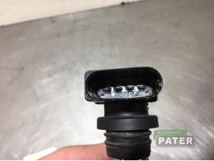 Bobine van een Volkswagen Golf VI (5K1) 1.4 TSI 122 16V 2010