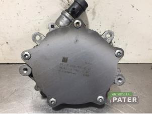 Gebruikte Vacuumpomp (Benzine) Mercedes A (W176) 1.6 A-180 16V Prijs € 78,75 Margeregeling aangeboden door Autoparts Pater