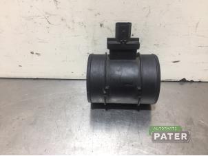 Gebruikte Luchtmassameter Opel Corsa D 1.3 CDTi 16V ecoFLEX Prijs € 12,71 Inclusief btw aangeboden door Autoparts Pater