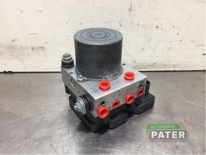 Gebruikte ABS Pomp Volkswagen Polo V (6R) 1.4 TDI DPF BlueMotion technology Prijs € 26,25 Margeregeling aangeboden door Autoparts Pater
