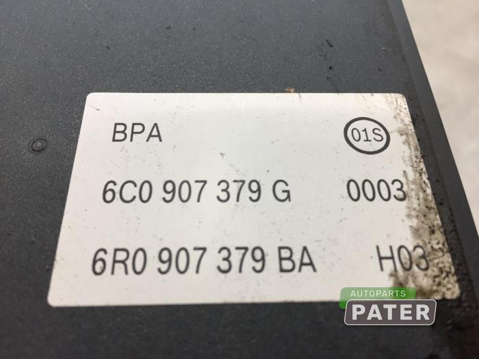 ABS Pomp van een Volkswagen Polo V (6R) 1.4 TDI DPF BlueMotion technology 2015