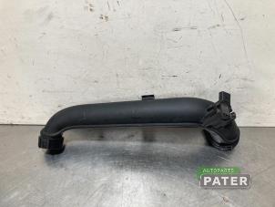 Gebruikte Intercooler Buis Volkswagen Golf VII (AUA) 1.4 TSI 16V Prijs € 21,00 Margeregeling aangeboden door Autoparts Pater