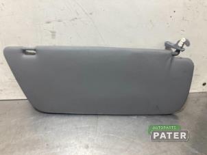 Gebruikte Zonneklep Mercedes Sprinter 3t (906.61) 210 CDI 16V Prijs € 25,41 Inclusief btw aangeboden door Autoparts Pater