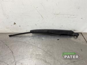 Gebruikte Ruitenwisserarm achter Seat Leon ST (5FF) 1.6 TDI Ecomotive 16V Prijs € 10,50 Margeregeling aangeboden door Autoparts Pater