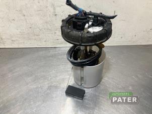 Gebruikte Benzinepomp Volkswagen Polo V (6R) 1.2 12V BlueMotion Technology Prijs € 21,00 Margeregeling aangeboden door Autoparts Pater