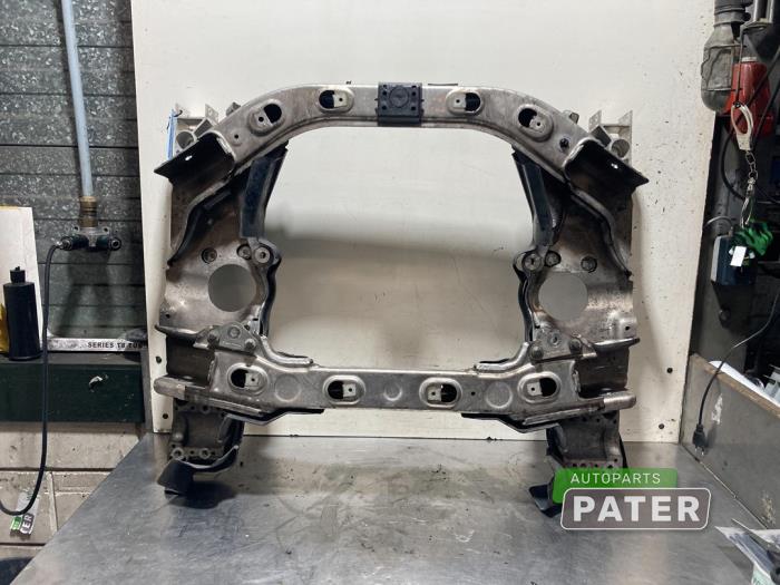 Gebruikte Subframe Mercedes S (222.0/222.1) 4.7 S-500, S-500L V8 32V Prijs € 210,00 Margeregeling aangeboden door Autoparts Pater
