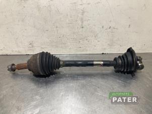 Gebruikte Aandrijfas links-voor Opel Vivaro 2.5 DTI 16V Prijs € 57,17 Inclusief btw aangeboden door Autoparts Pater