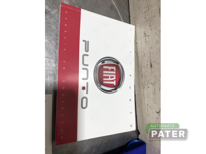 Instructie Boekje van een Fiat Punto III (199) 1.3 JTD Multijet 80 16V 2015