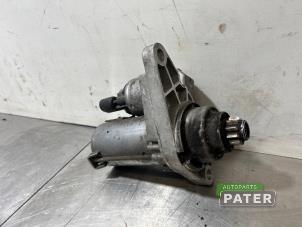 Startmotor van een Volkswagen Golf V (1K1) 1.6 FSI 16V 2004