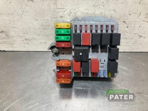 Gebruikte Zekeringkast Fiat Bravo (198A) 1.4 T-Jet 16V 120 Prijs € 47,25 Margeregeling aangeboden door Autoparts Pater