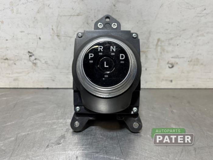 Gebruikte Selectiehendel automaat Ford Focus 4 Wagon 1.0 Ti-VCT EcoBoost 12V 125 Prijs € 131,25 Margeregeling aangeboden door Autoparts Pater