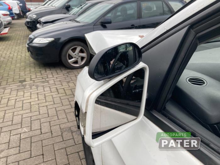 Buitenspiegel links van een Mercedes-Benz B (W246,242) 2.2 B-220 CDI BlueEFFICIENCY 16V 2019