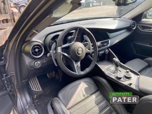Gebruikte Airbag Set + Module Alfa Romeo Giulia (952) 2.2d 180 16V Prijs € 1.260,00 Margeregeling aangeboden door Autoparts Pater