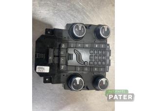 Gebruikte Multi Media Regelunit Volvo V40 (MV) 1.6 D2 Prijs € 78,75 Margeregeling aangeboden door Autoparts Pater