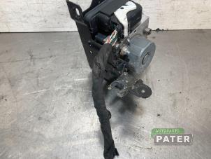 Gebruikte ABS Pomp Peugeot 308 SW (L4/L9/LC/LJ/LR) 1.6 BlueHDi 120 Prijs € 47,25 Margeregeling aangeboden door Autoparts Pater