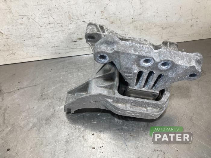 Gebruikte Motorrubber Peugeot 308 SW (L4/L9/LC/LJ/LR) 1.6 BlueHDi 120 Prijs € 26,25 Margeregeling aangeboden door Autoparts Pater