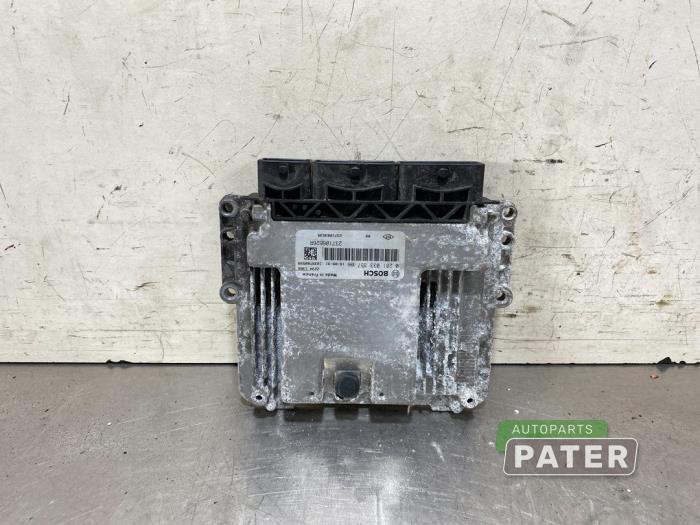 Boordcomputer van een Renault Trafic (1FL/2FL/3FL/4FL) 1.6 dCi 125 Twin Turbo 2017