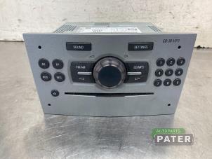 Gebruikte Radio CD Speler Opel Corsa D 1.3 CDTi 16V ecoFLEX Prijs € 52,50 Margeregeling aangeboden door Autoparts Pater
